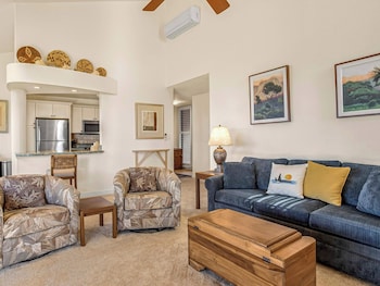 Condo, 2 Bedrooms, Ocean View (22F)