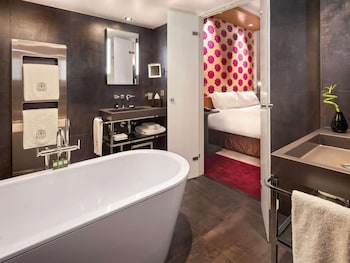 Junior Suite, 1 King Bed (View)