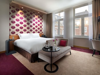 Junior Suite, 1 King Bed (View)