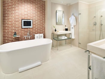 Suite, 1 King Bed (Canal House)