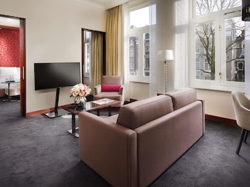 Suite, 1 King Bed
