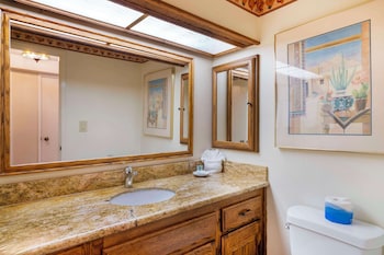 Suite, 1 King Bed, Non Smoking, Jetted Tub
