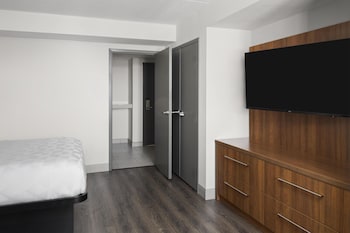 Suite, 2 Queen Beds, Non Smoking (Walk-in Shower;Pet Friendly)