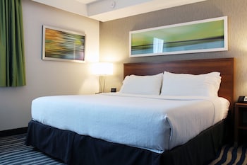 Suite, Multiple Beds, Non Smoking (Living Room;Walk-in Shower)
