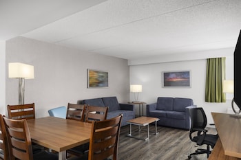 Suite, 2 Queen Beds, Non Smoking (Walk-in Shower;with Sofabed)