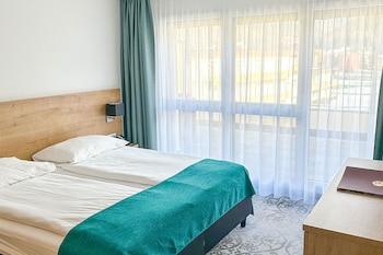 1 Bedroom & 1 Livingroom Suite with balcony
