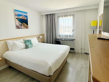 Classic Room, 1 Double Bed, Sea View