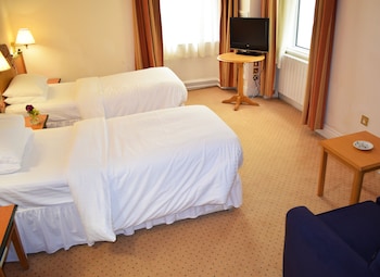 Twin Room, 2 Twin Beds (Atrium)