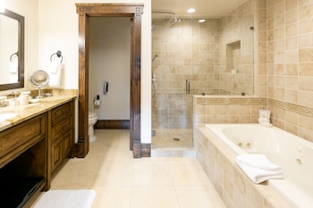 Junior Suite, Multiple Beds (Two Queen)