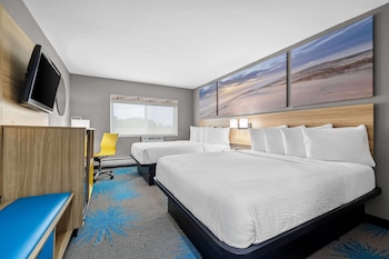Room, 2 Queen Beds, Non Smoking