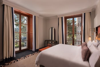Classic Suite, 1 Bedroom, Resort View (Balcony)