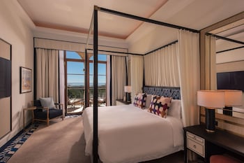 Royal Suite, 1 Bedroom, Balcony, Bay View (Balcony)