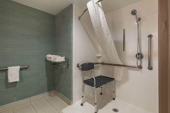 Standard Room, 1 King Bed, Accessible, Non Smoking