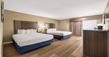 Standard Room, 2 Queen Beds, Non Smoking, Refrigerator & Microwave (Pet Friendly)