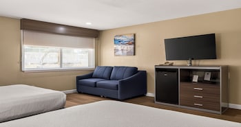 Suite, 2 Queen Beds, Non Smoking, Kitchen (with Sofabed)