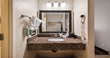 Standard Room, 1 King Bed, Non Smoking, Refrigerator & Microwave