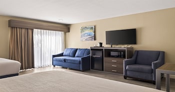 Standard Room, 2 Queen Beds, Non Smoking (Larger Room;with Sofabed)