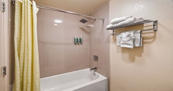 Standard Room, 1 King Bed, Non Smoking, Fireplace (2nd Floor)