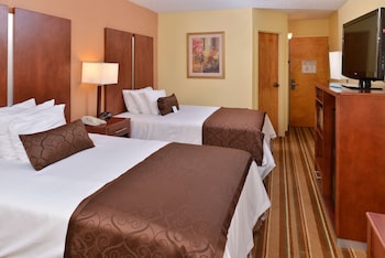 Standard Room, 2 Double Beds, Non Smoking, Refrigerator & Microwave