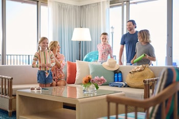 Penthouse, 2 Bedrooms (Coral Reef Penthouse)