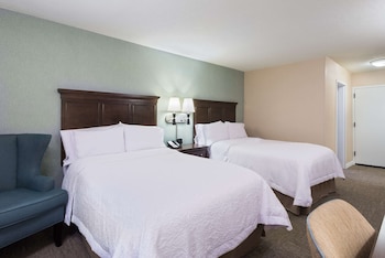 Room, 2 Double Beds, Non Smoking (Drinks-Snacks)