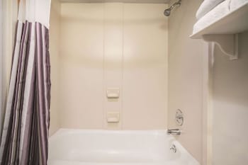 Room, 1 King Bed, Accessible, Non Smoking (Mobility/Hearing, Tub w/ Grab Bars)