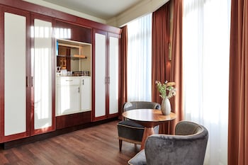 Junior Suite, Balcony, River View