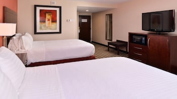 Standard Room, 2 Queen Beds, Accessible Bathtub (Communications)