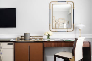 Traditional Room, Accessible
