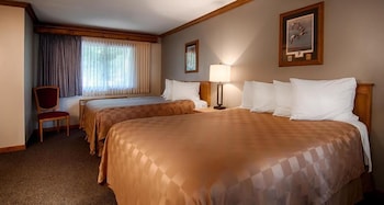 Room, 2 Queen Beds, Non Smoking, Lake View (Hot Tub)