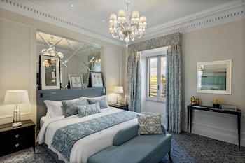 Superior Room, 1 King Bed