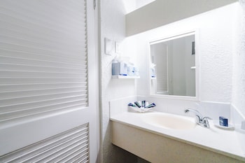 Superior Room, 1 King Bed