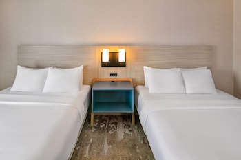 Room, 2 Queen Beds, Non Smoking (Upper Floor, Stair Access Only)