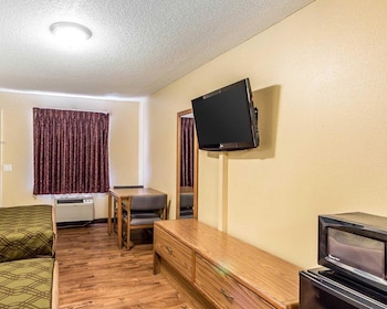 Room, 2 Queen Beds, Smoking