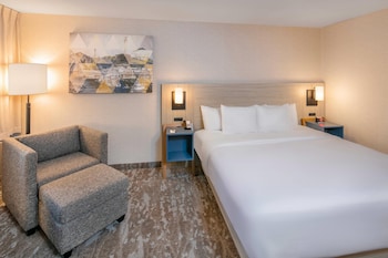 Room, 2 Queen Beds, Non Smoking (Upper Floor, Stair Access Only)