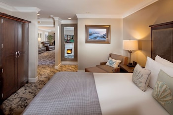 Standard Apartment, Multiple Beds, Non Smoking (Living Room)