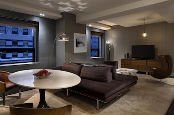 Suite, 1 Bedroom, City View