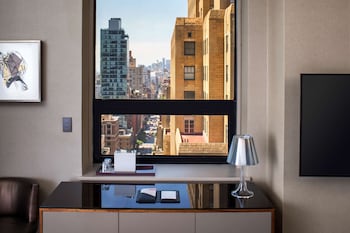 Room, 1 King Bed, City View
