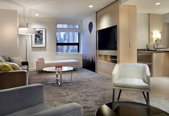 Suite, 1 Bedroom, City View