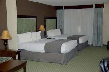 Premium Room, 2 Queen Beds (Coast Two Queens with Sofa Bed)