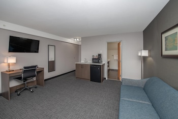 Premium Room, 2 Queen Beds (Coast Two Queens with Sofa Bed)