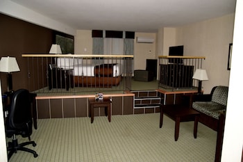 Premium Room, 1 King Bed (Coast King with Sofa Bed)
