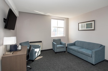 Premium Suite, 1 King Bed, Jetted Tub (Coast Premium King Jetted Tub & Wet Bar)