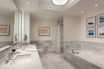 Junior Single Room, Multiple Beds (Mobility Accessible, Roll-in Shower)