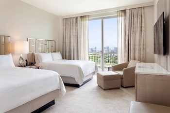 Room, 2 Queen Beds, Balcony, Golf View (Mobility/Hearing Access, Roll-in Shwr)