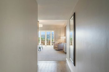 Junior Suite, Multiple Beds