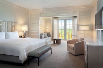 Junior Suite, 1 King Bed with Sofa bed, Balcony