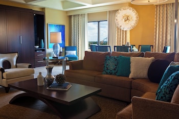 Room, 1 King Bed with Sofa bed