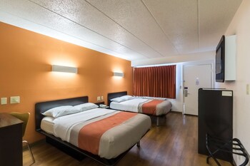 Standard Room, 2 Double Beds, Non Smoking