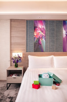 Premier Room, 1 King Bed
